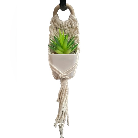Macrame Rearview Mirror Hanger - Picture 2 of 2